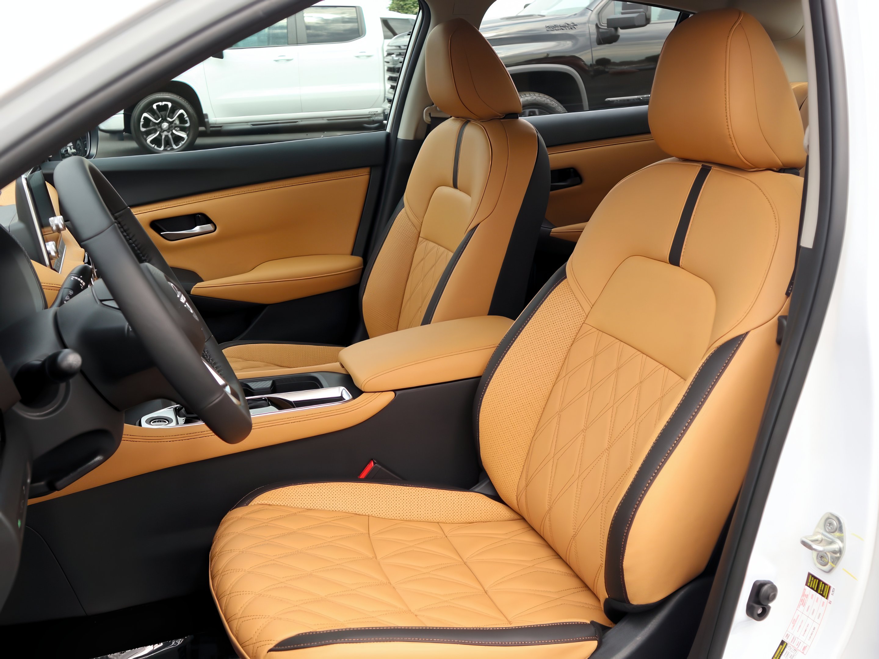2025 Nissan Sentra SV photo 13