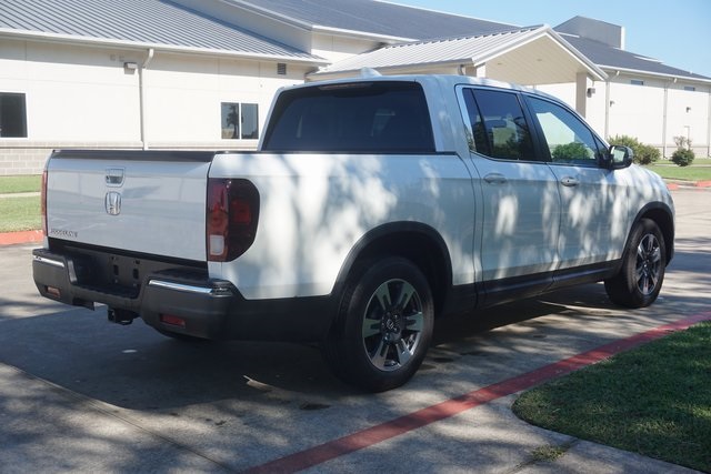 2018 Honda Ridgeline RTL photo 2