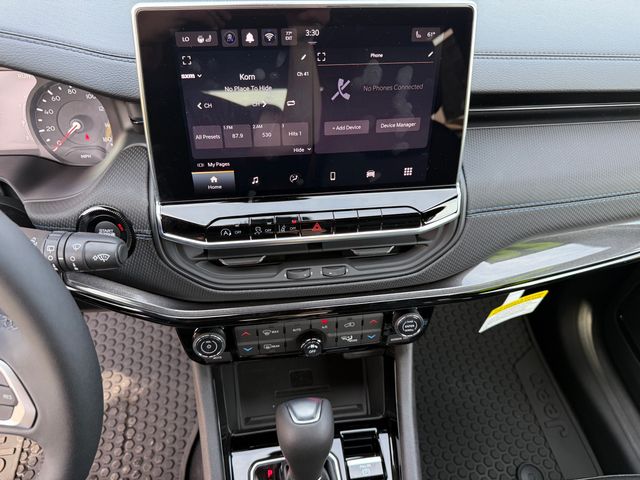 2026 Jeep Compass Latitude photo 30