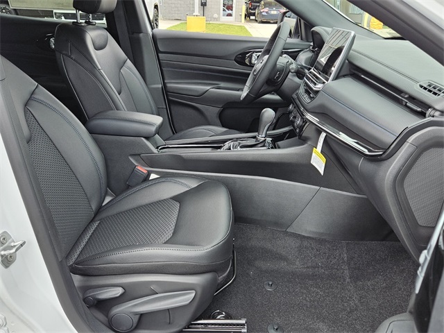 2026 Jeep Compass Latitude Altitude photo 15