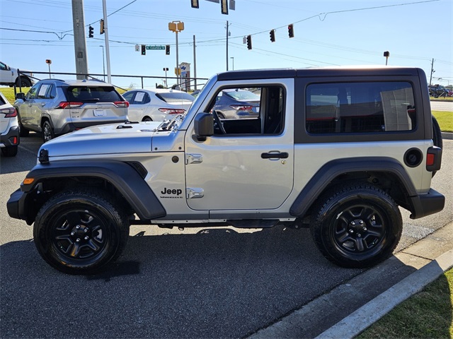 2023 Jeep Wrangler Sport photo 4