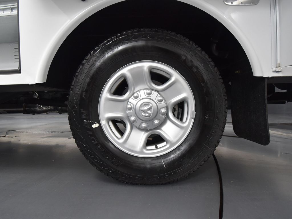 2024 Ram 3500 Tradesman photo 9