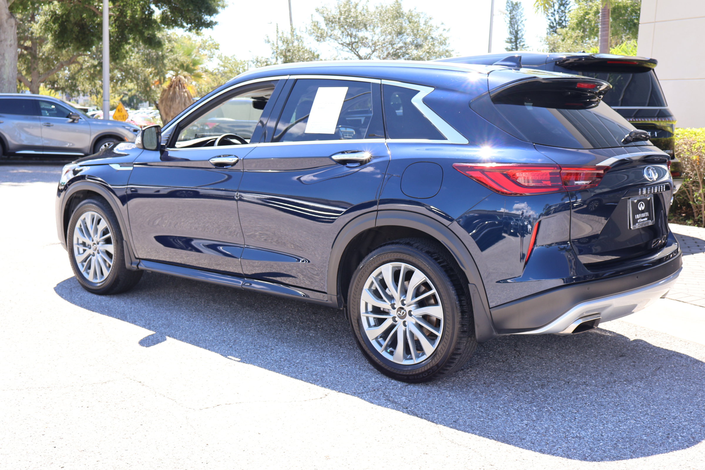2023 Infiniti QX50 Luxe photo 6