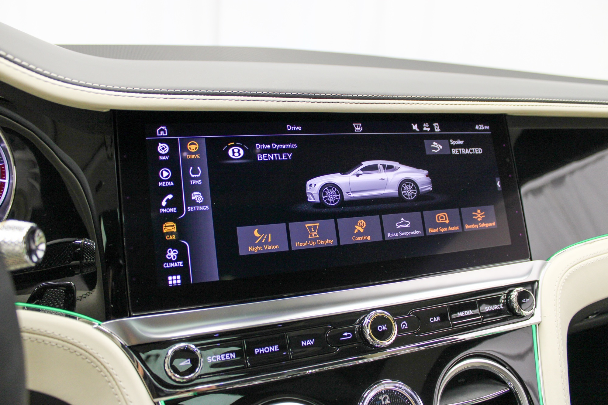 2024 Bentley Continental GT Azure V8 photo 19