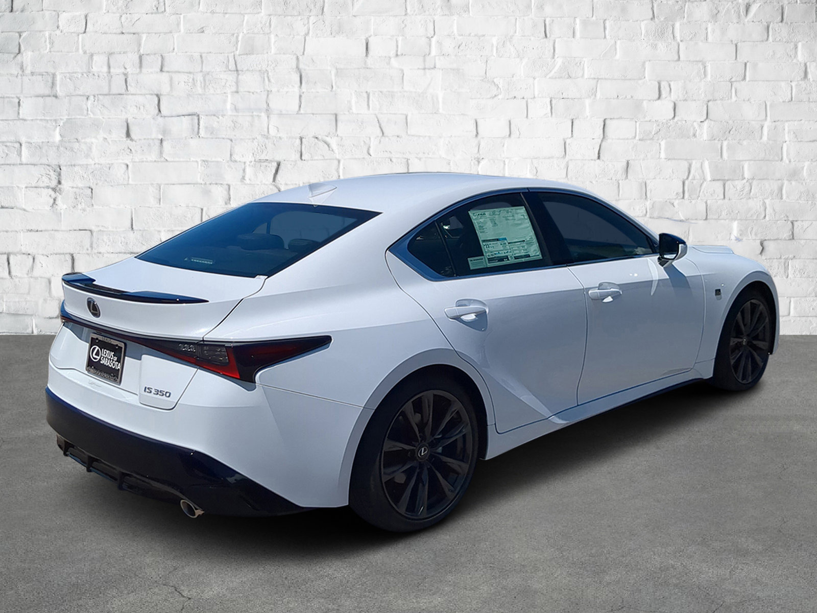 2025 Lexus IS 350 F SPORT photo 4