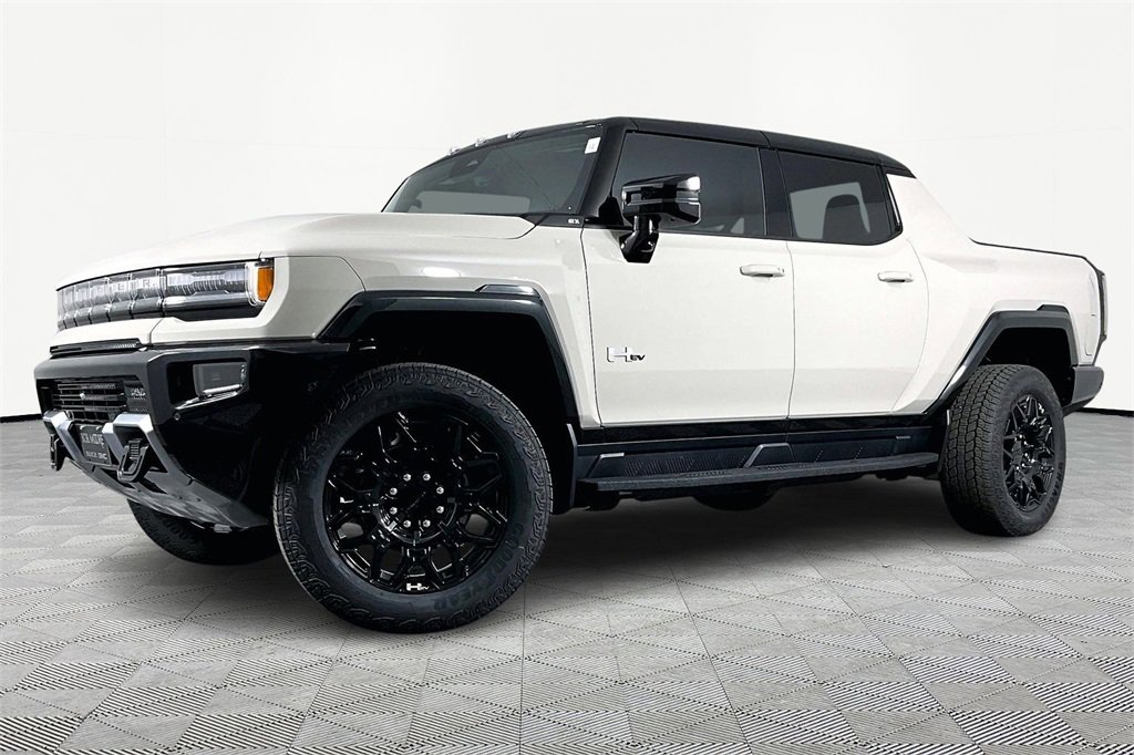 2026 GMC HUMMER EV 2X's photo