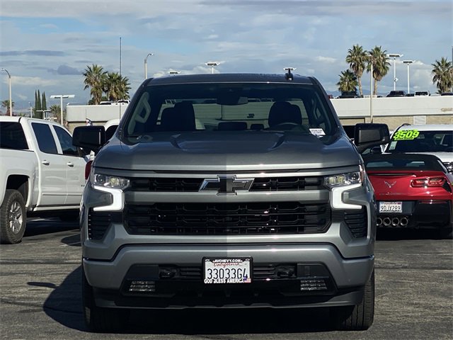 2025 Chevrolet Silverado 1500 RST photo 2