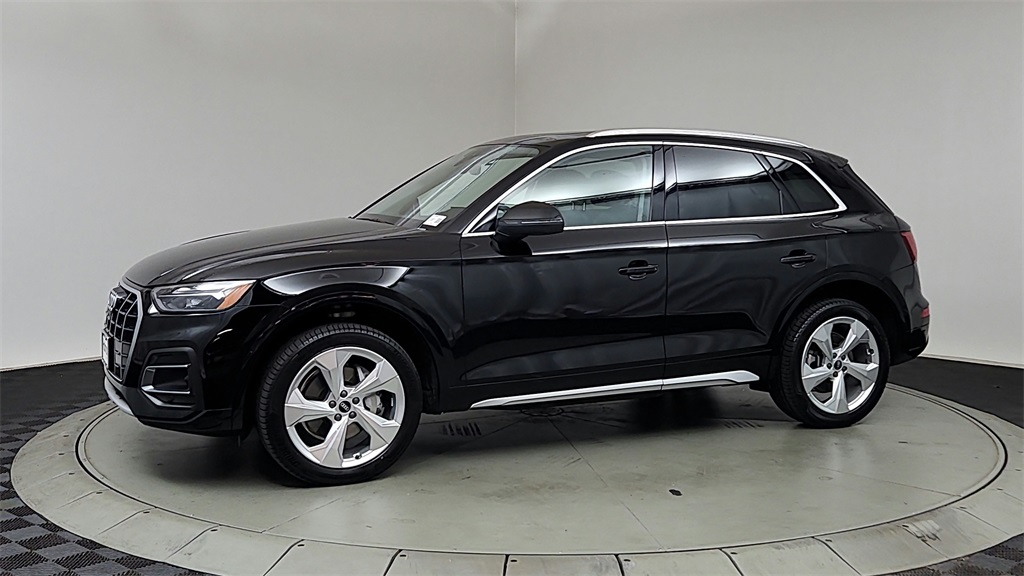 2021 Audi Q5 45 Premium Plus photo 2