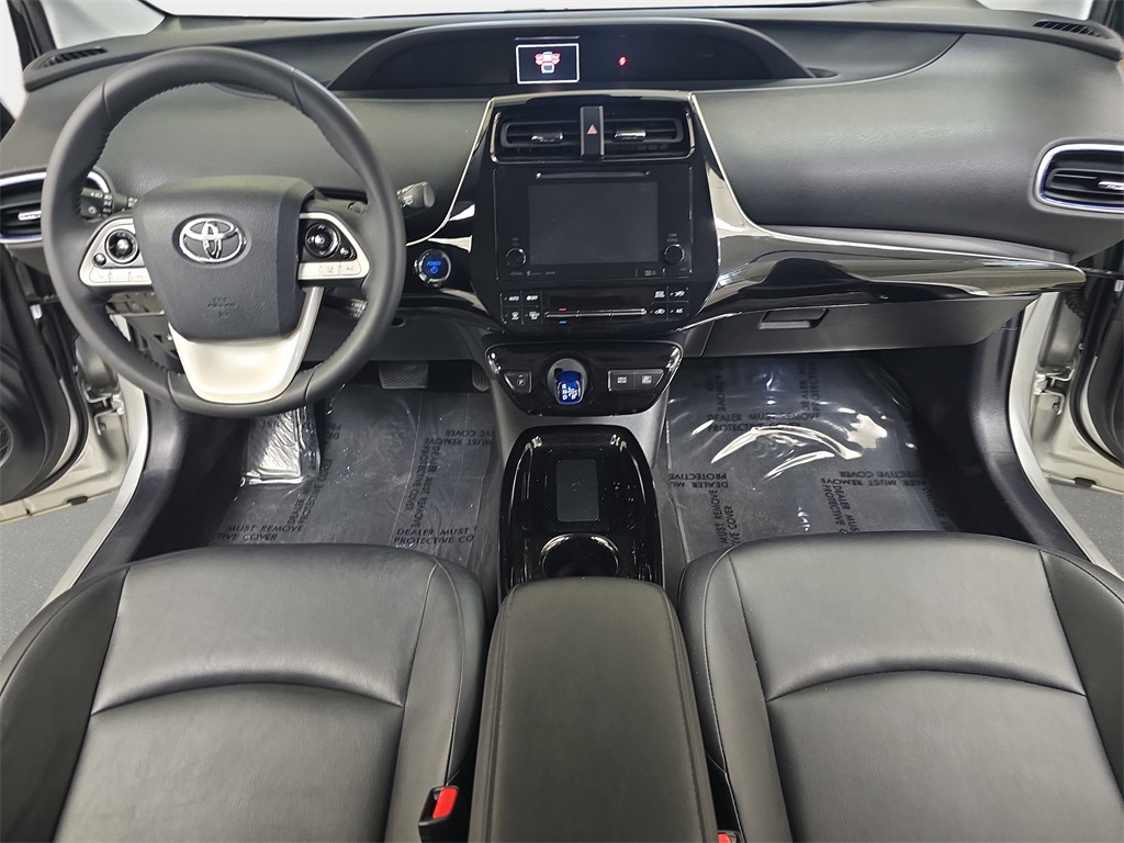 2018 Toyota Prius Three photo 10
