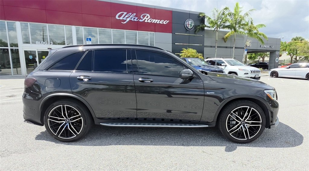 2022 Mercedes Benz GLC AMG 43 4MATIC photo 2