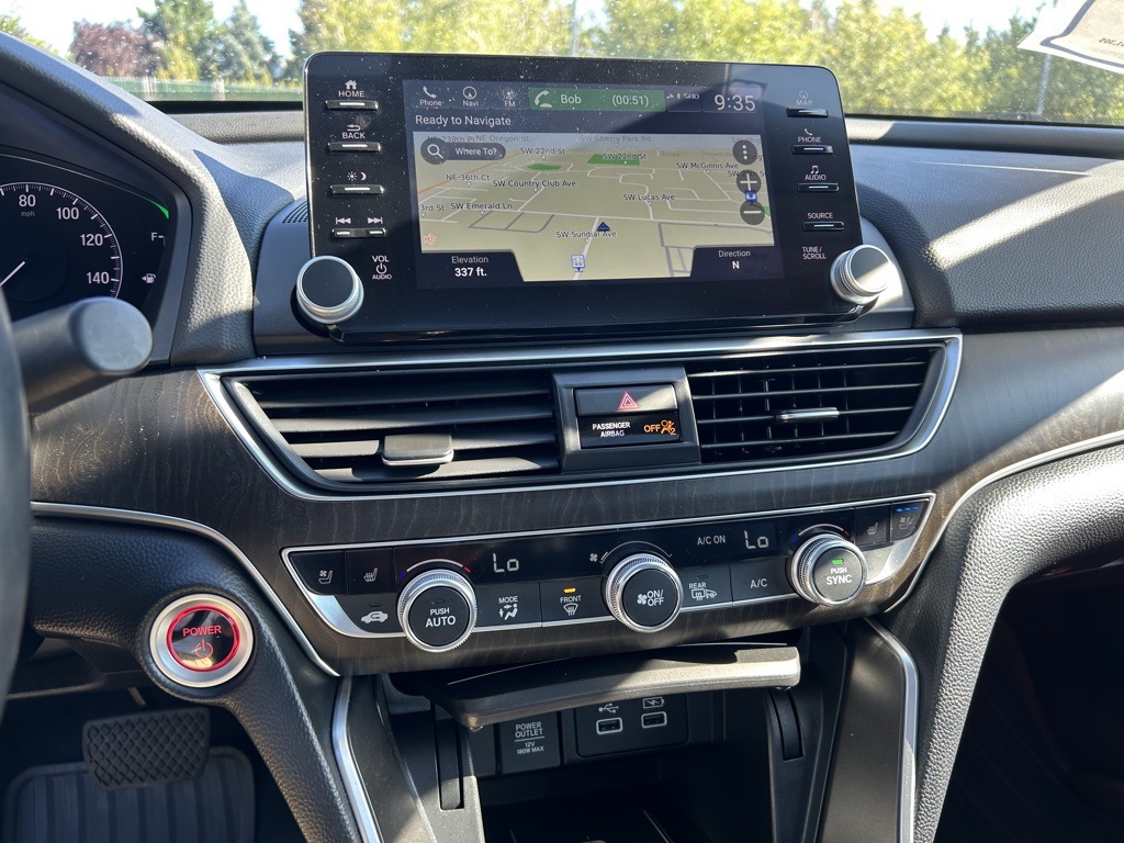 2022 Honda Accord Hybrid Touring photo 15