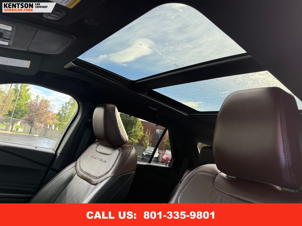 2021 Ford Explorer Platinum photo 26