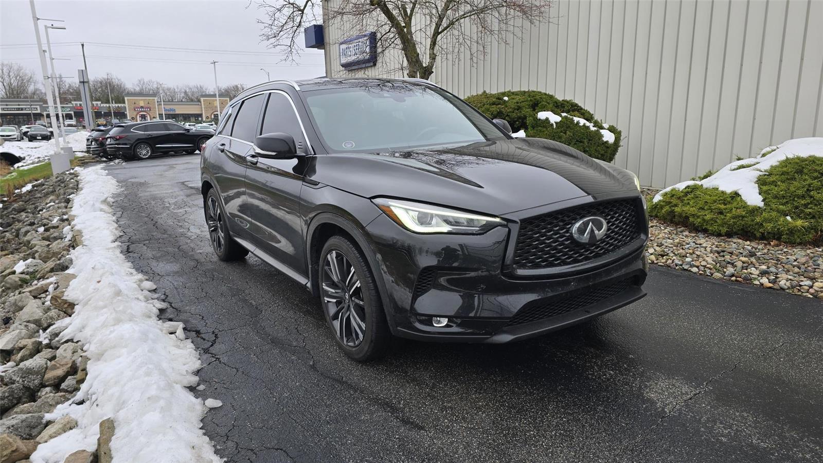 2022 INFINITI QX50 Luxe's photo