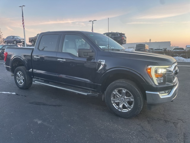 2023 Ford F-150 XLT's photo