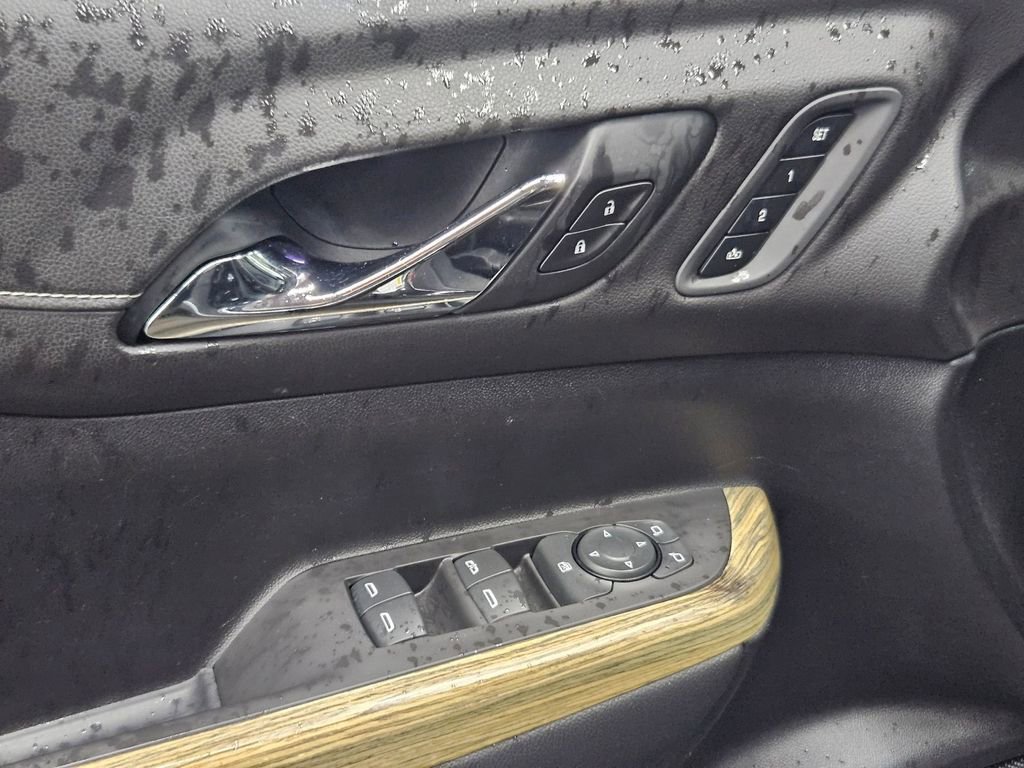 2019 Gmc Acadia Denali photo 2