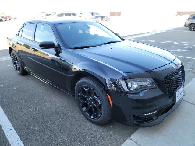 2023 Chrysler 300 Touring L