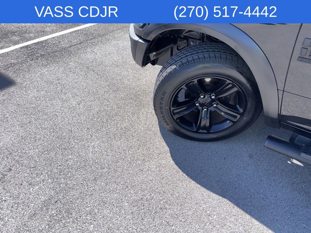 2023 Ram 1500 SLT photo 34