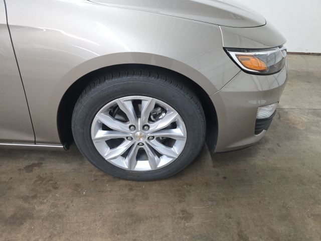 Used 2023 Chevrolet Malibu 1LT with VIN 1G1ZD5ST4PF253788 for sale in Sellersburg, IN