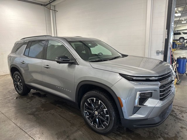 2026 Chevrolet Traverse photo 3