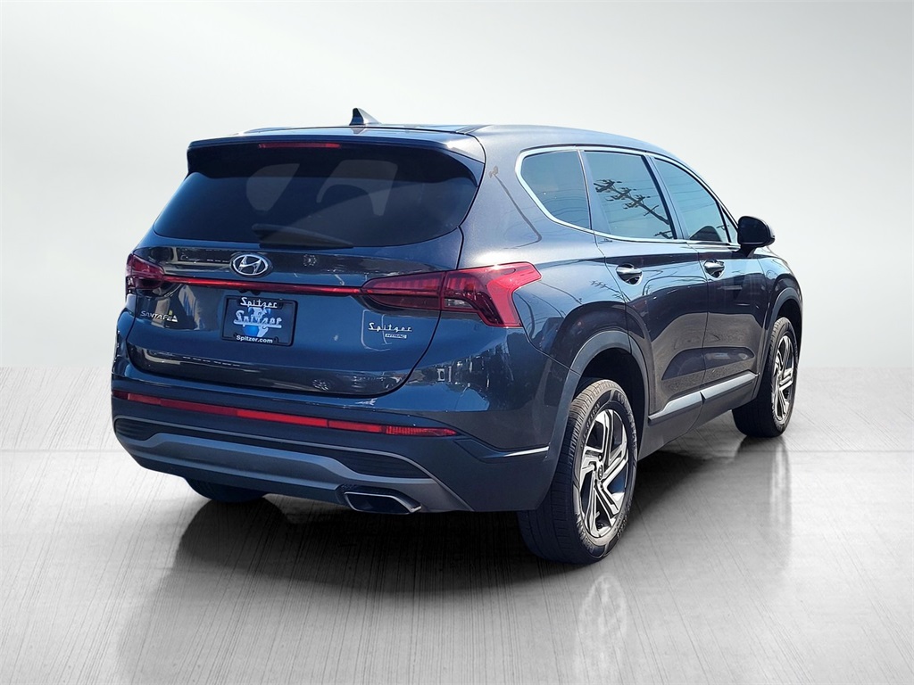 2022 Hyundai Santa Fe SE photo 3