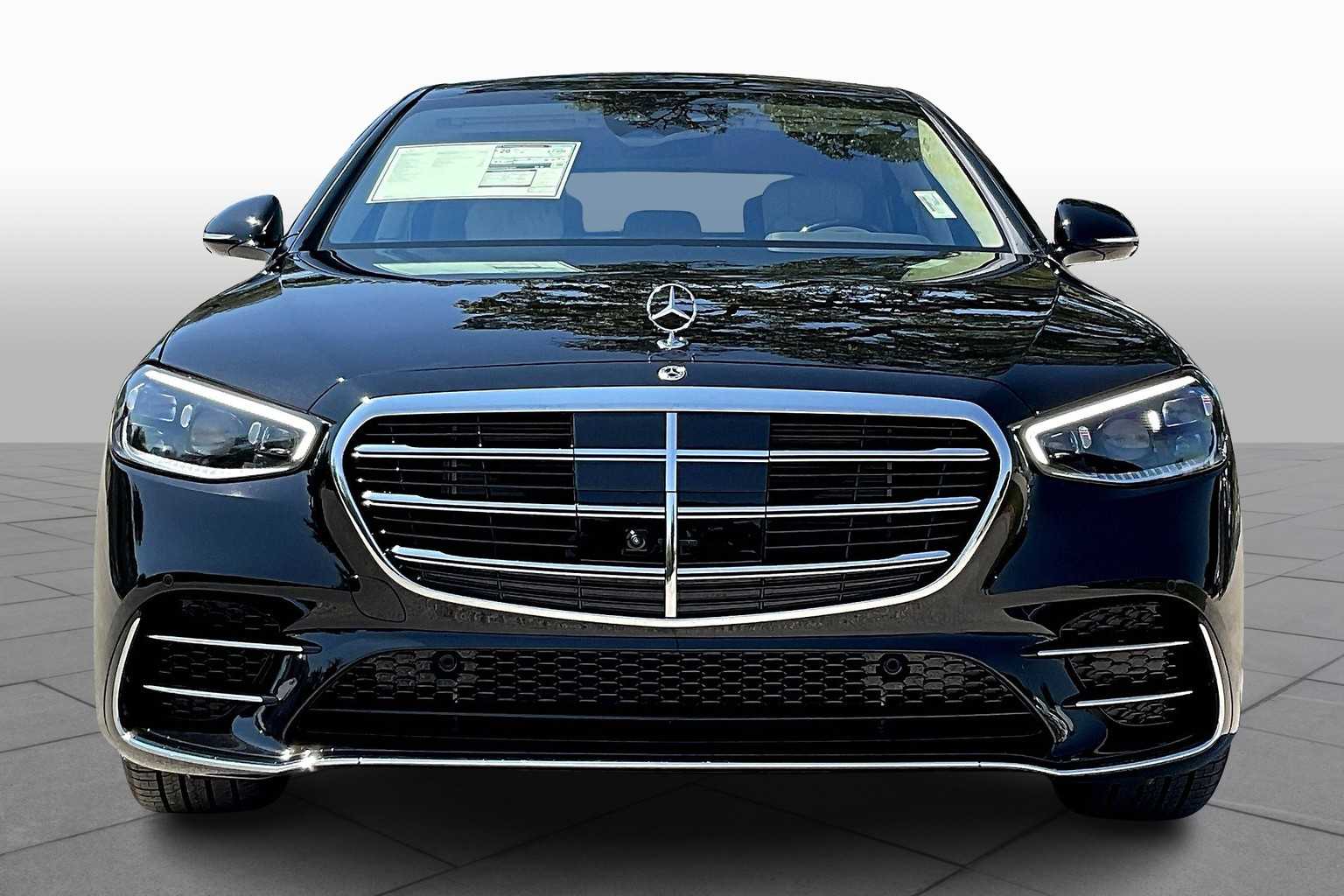 2026 Mercedes Benz S 580 4MATIC photo 2