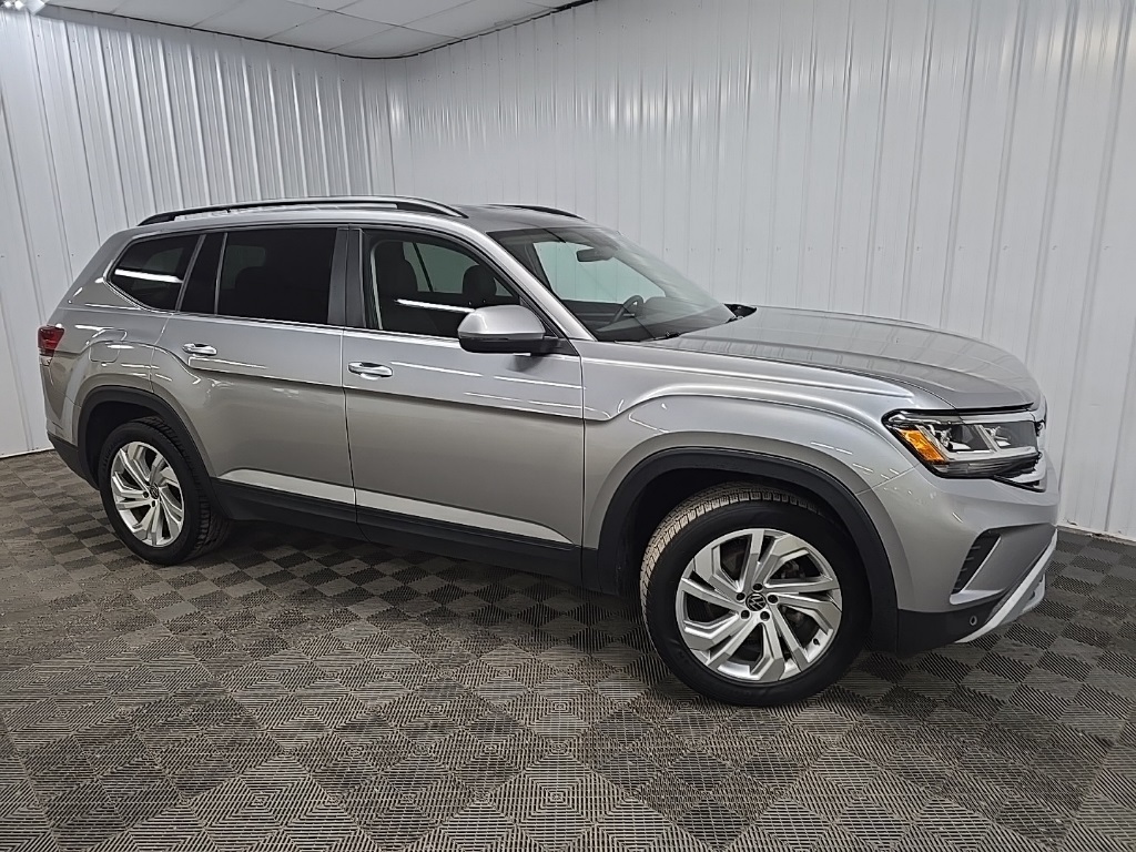 2023 Volkswagen Atlas SE w/Tech's photo