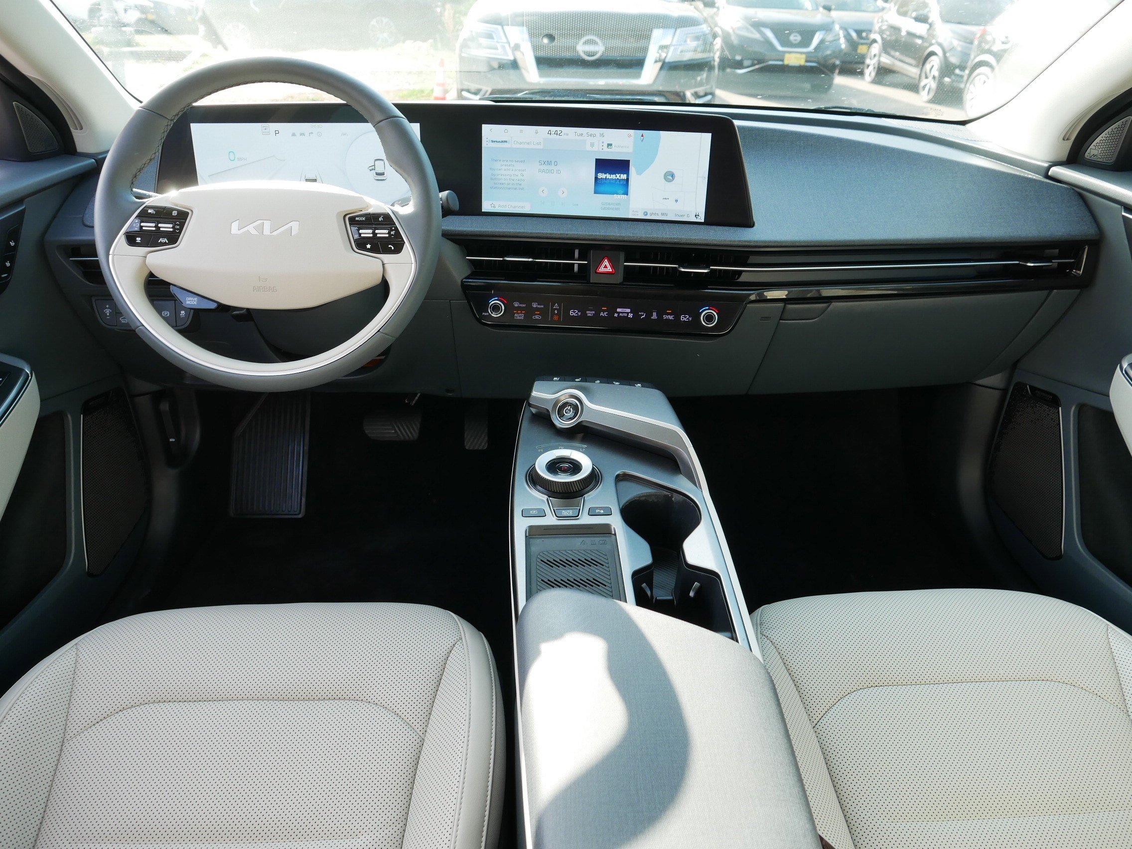 2022 Kia EV6 Wind photo 9