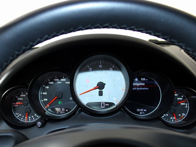 2014 Porsche Cayenne S photo 16