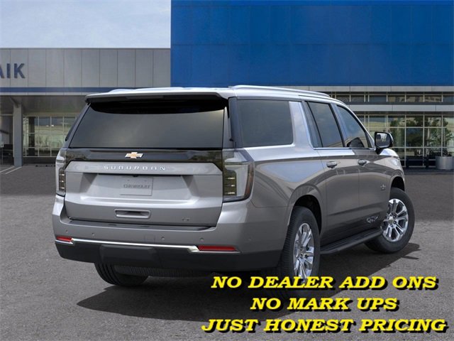 2025 Chevrolet Suburban LT photo 3