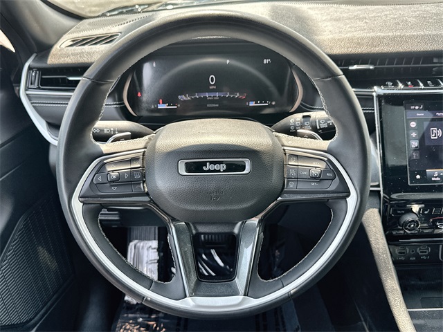 2023 Jeep Grand Cherokee Laredo Altitude photo 13