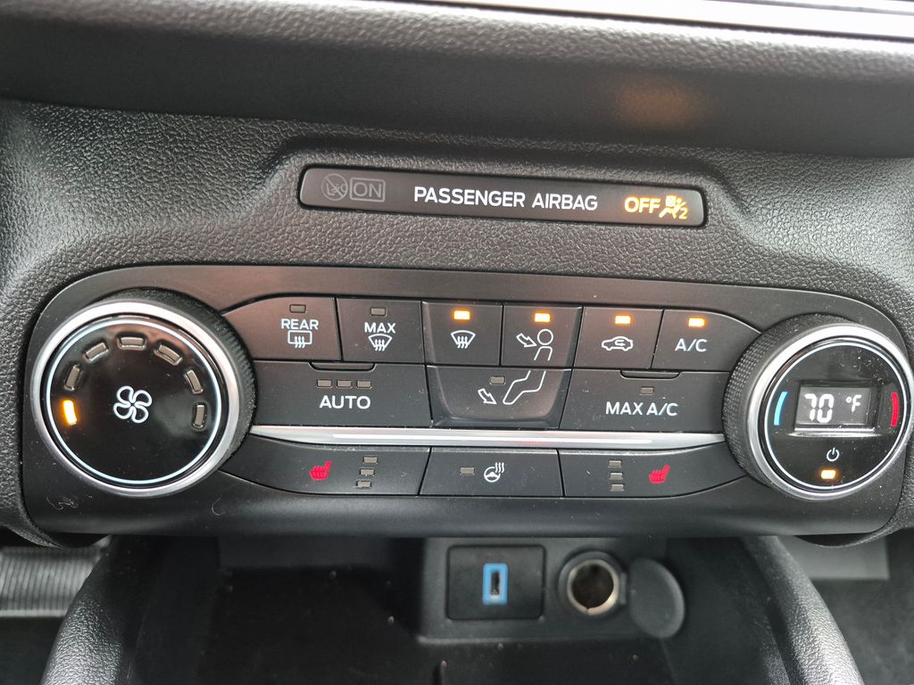 2020 Ford Escape SEL photo 14