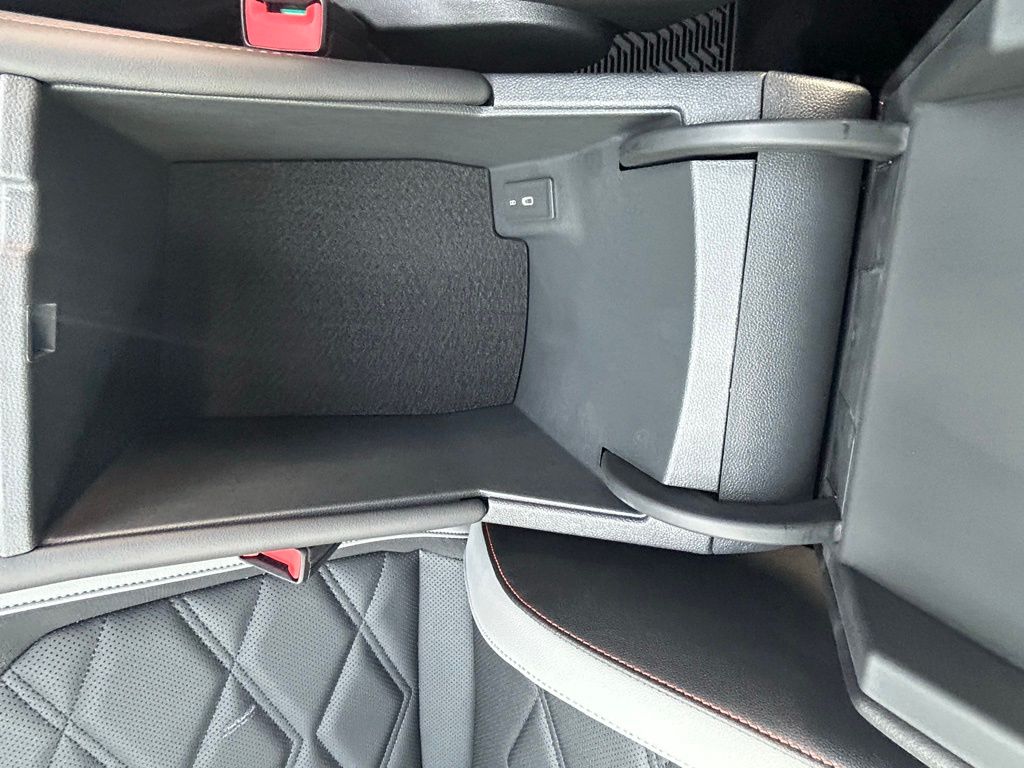 2025 Volkswagen Atlas Peak Edition SE photo 29