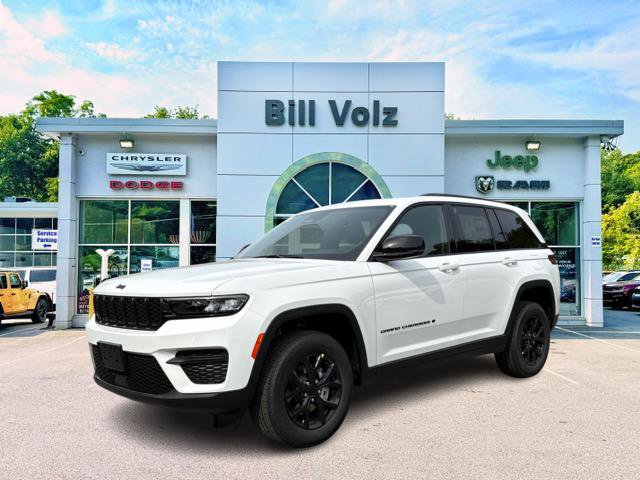 2025 Jeep Grand Cherokee Altitude's photo