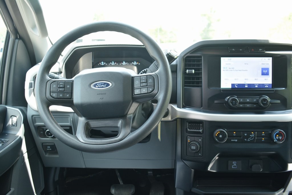2023 Ford F-150 XLT photo 3