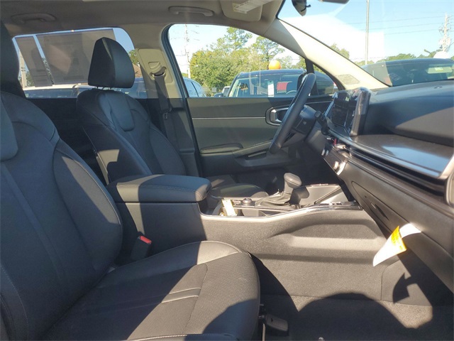 2025 Kia Sorento S photo 27