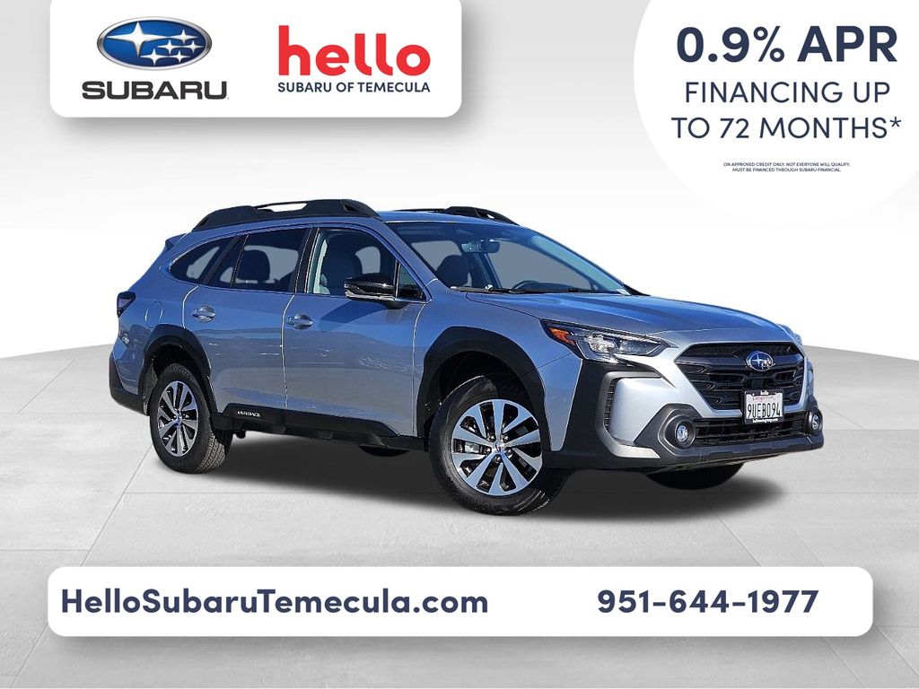 2025 Subaru Outback Premium's photo