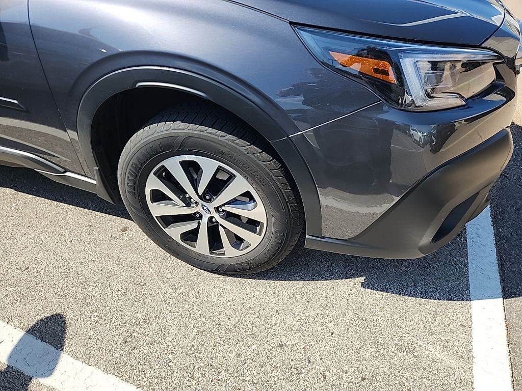 2020 Subaru Outback Premium photo 2