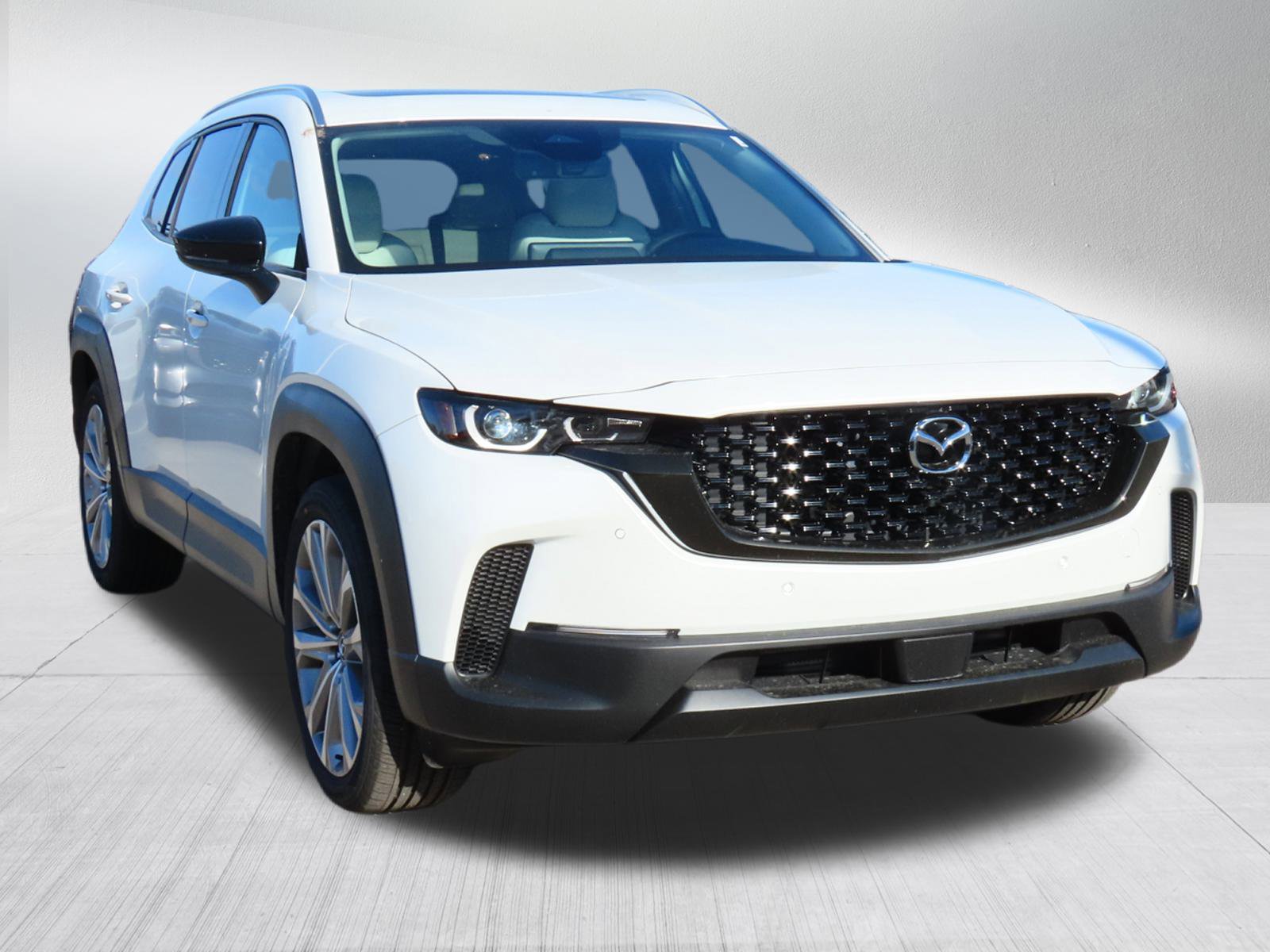 2026 Mazda CX-50 Premium's photo