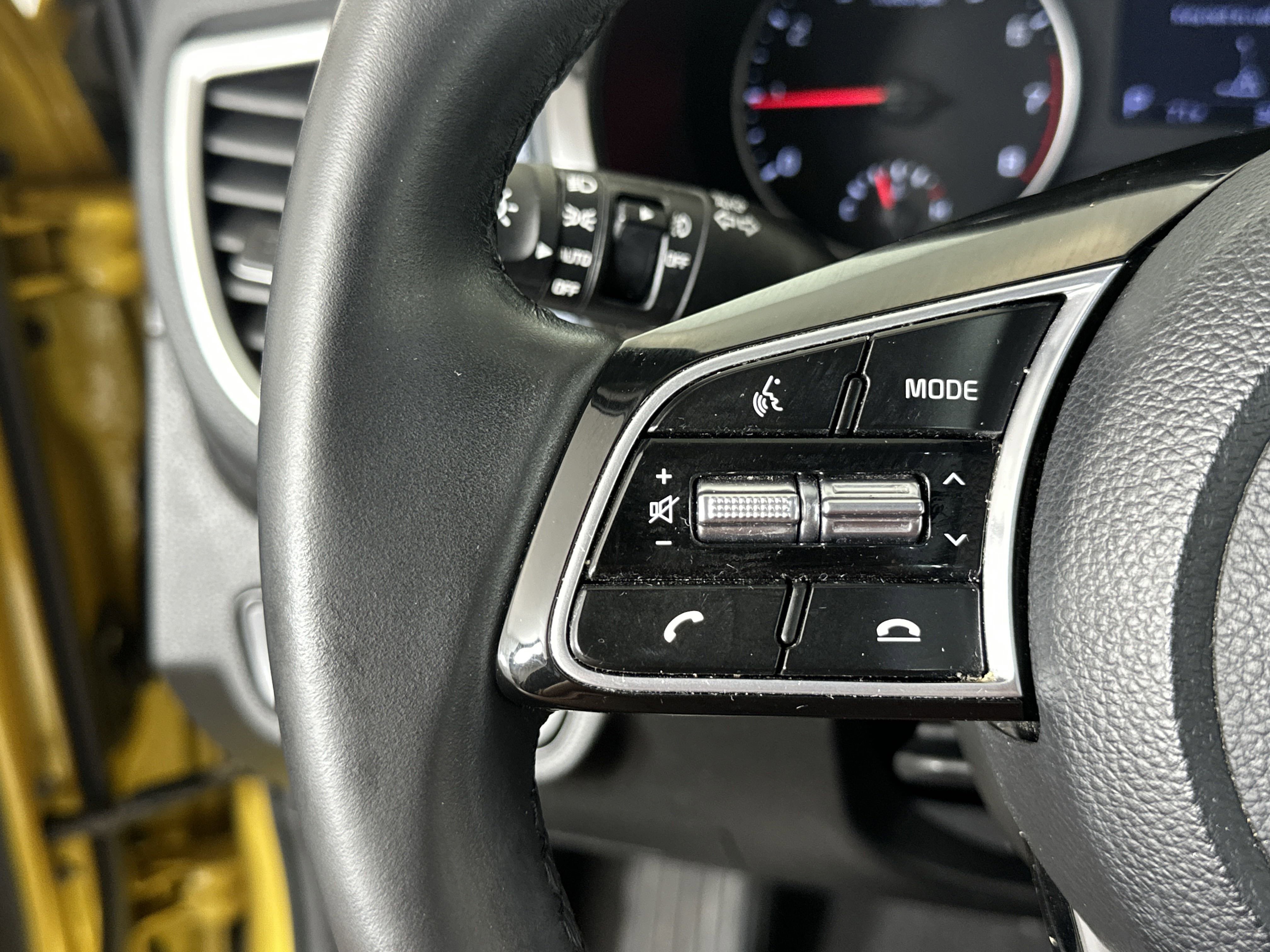 2023 Kia Seltos Nightfall Edition photo 13