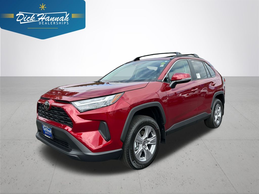 2025 Toyota RAV4 XLE's photo