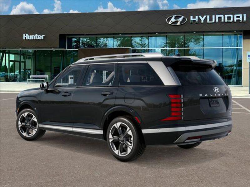 2026 Hyundai Palisade Limited photo 3