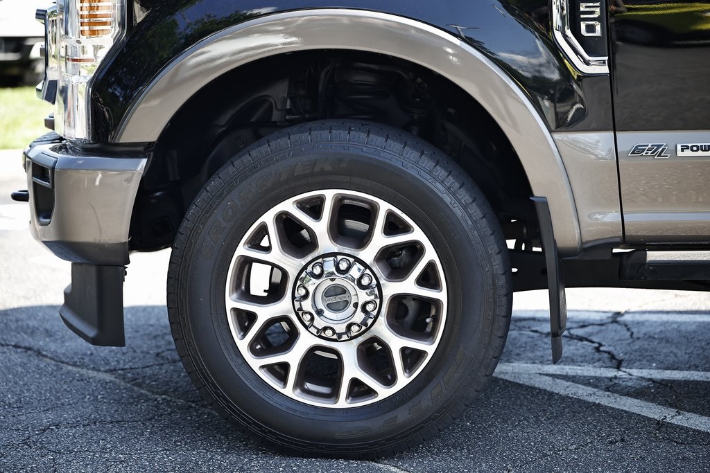 2022 Ford F-350 photo 4