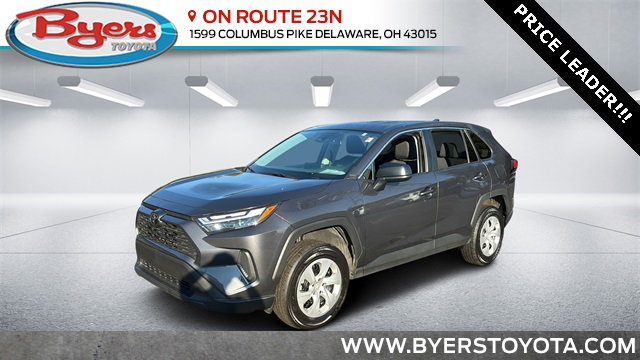 2024 Toyota RAV4 LE's photo