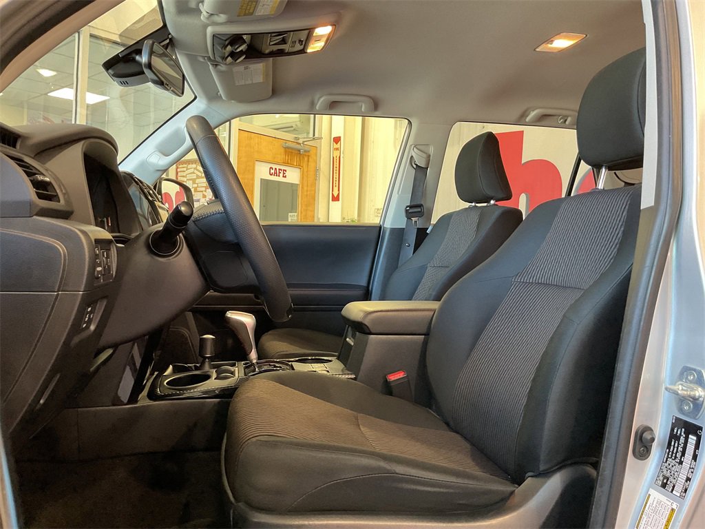 2024 Toyota 4Runner TRD 4WD photo 10