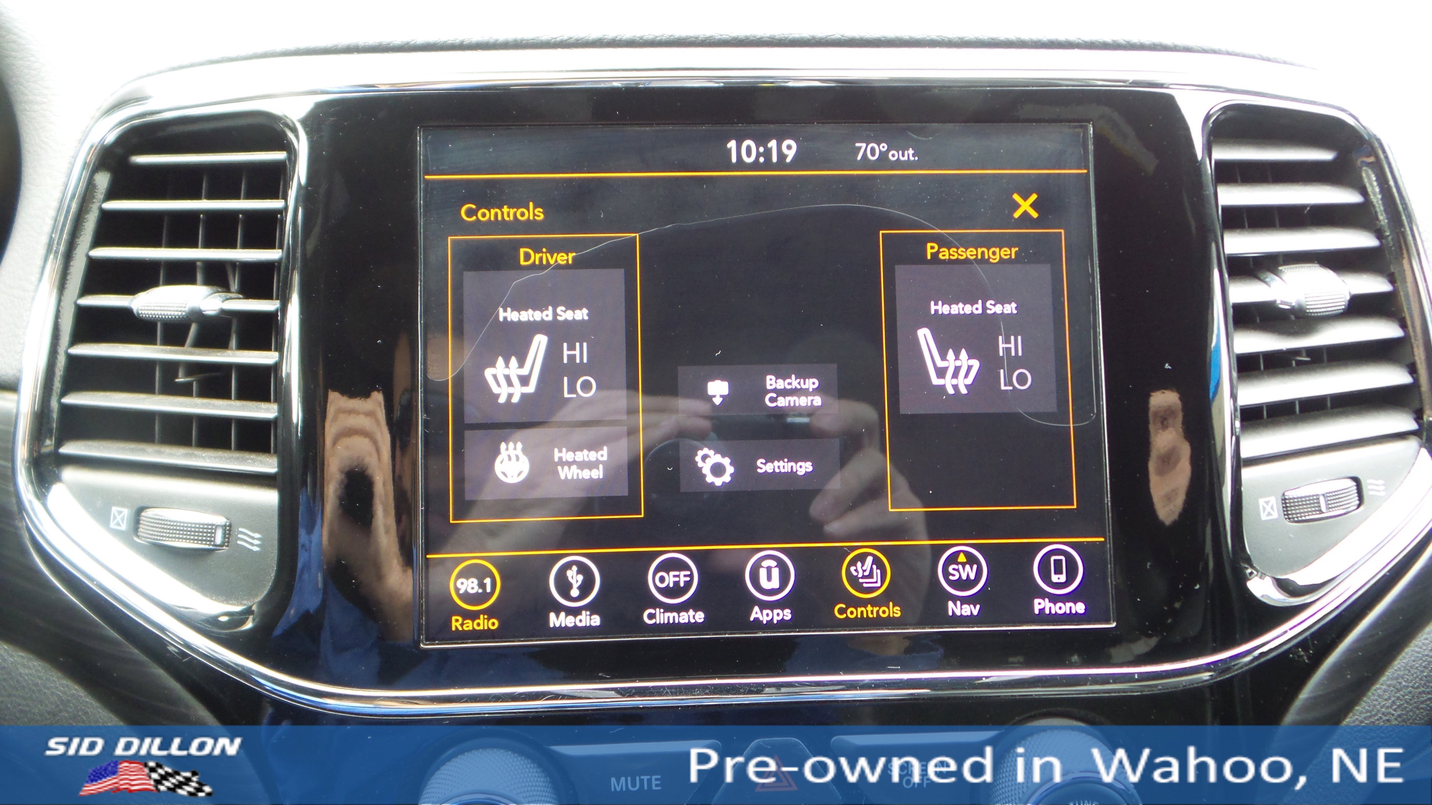 2019 Jeep Grand Cherokee Altitude photo 9