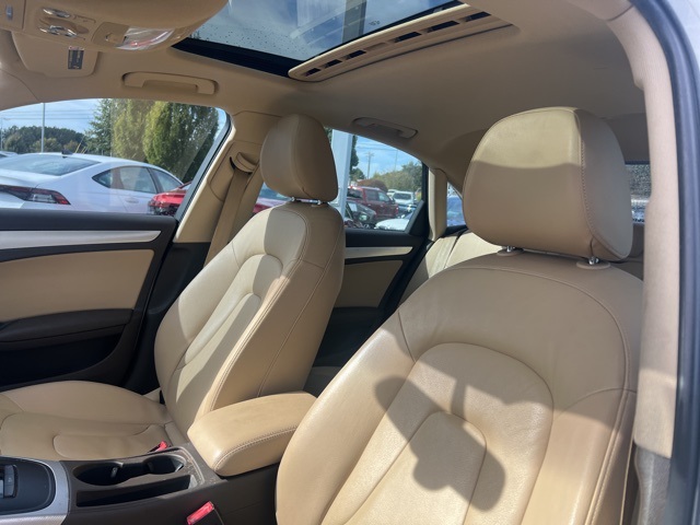 2014 Audi A4 2.0T Premium Plus photo 14