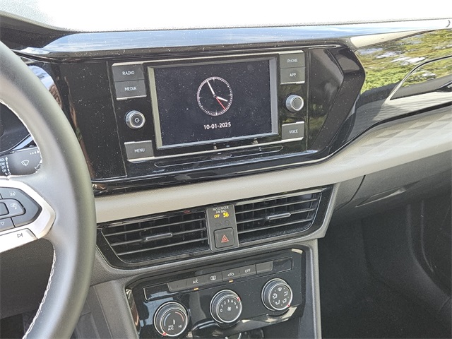 2024 Volkswagen Taos S photo 18