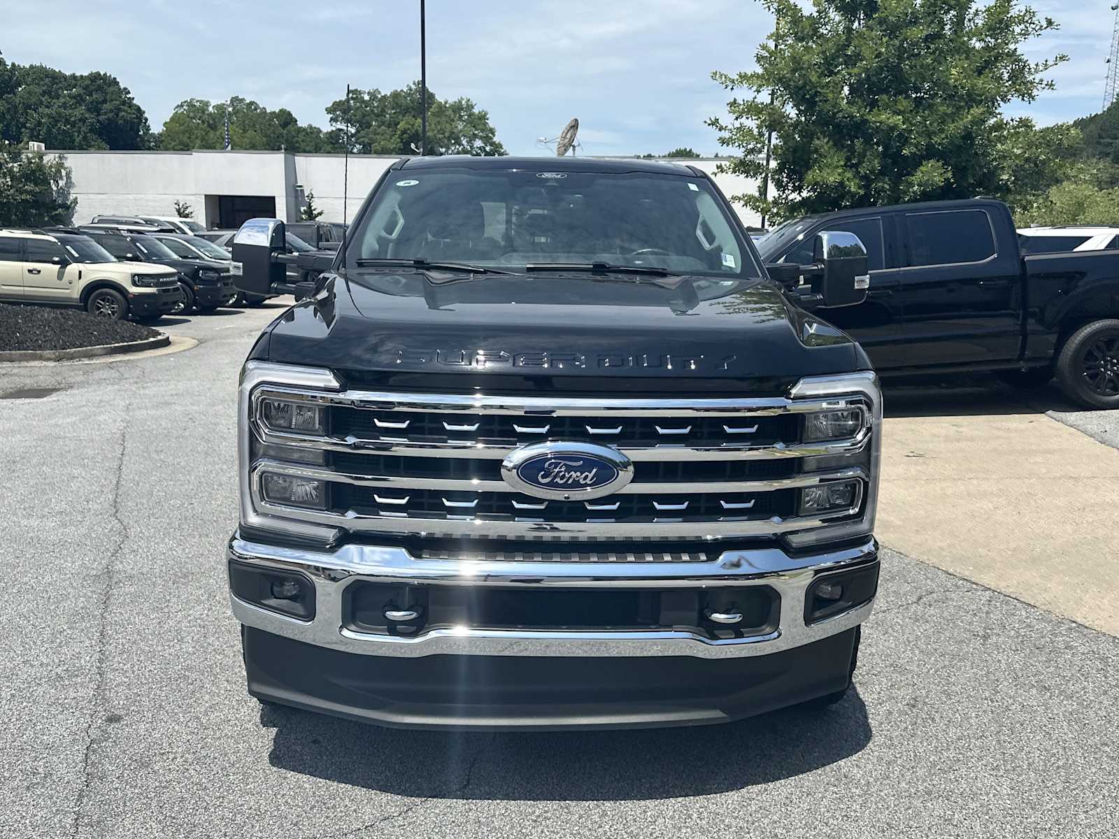 2024 Ford F-350 Lariat photo 3