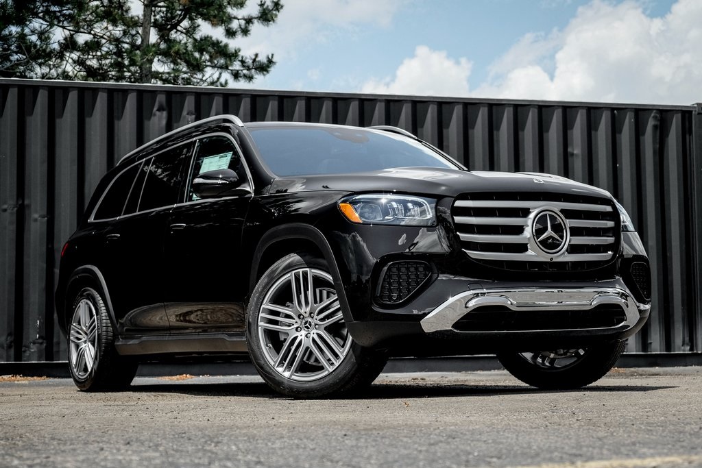 2025 Mercedes-Benz GLS Base's photo