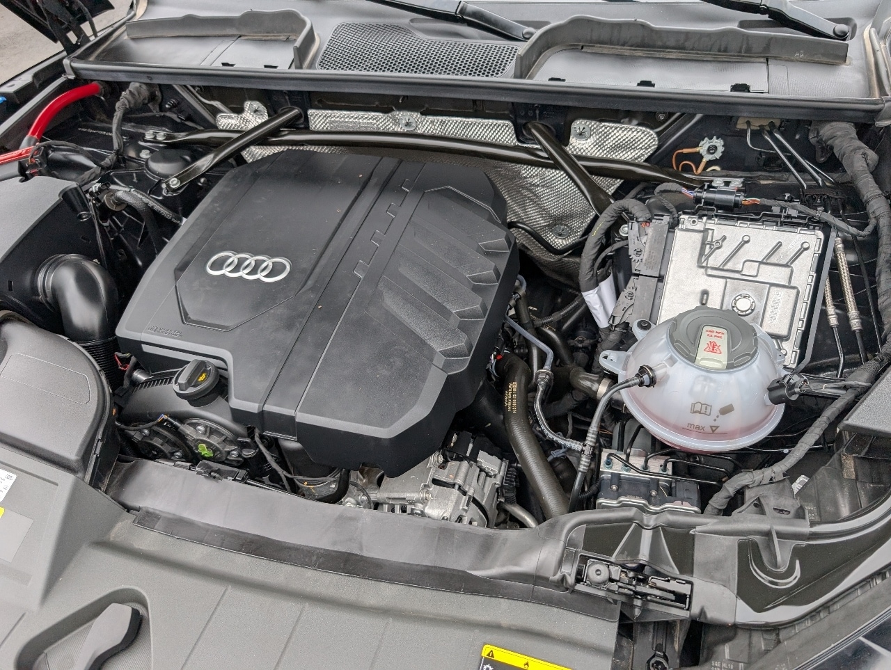 2023 Audi Q5 45 S line Premium photo 4